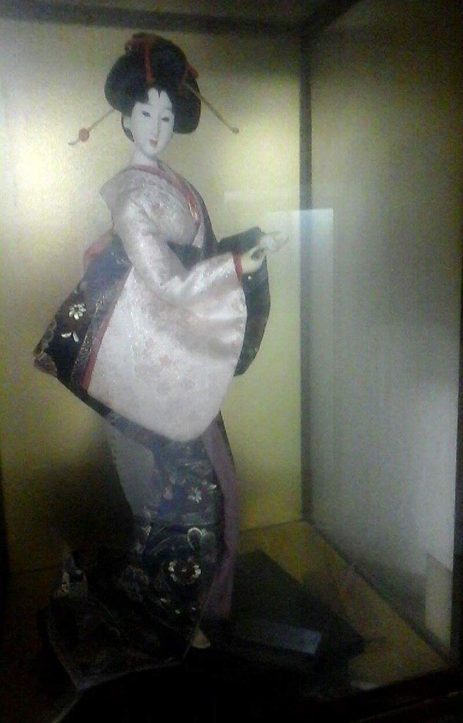 Boneka Kimono - Tomino no Jigoku